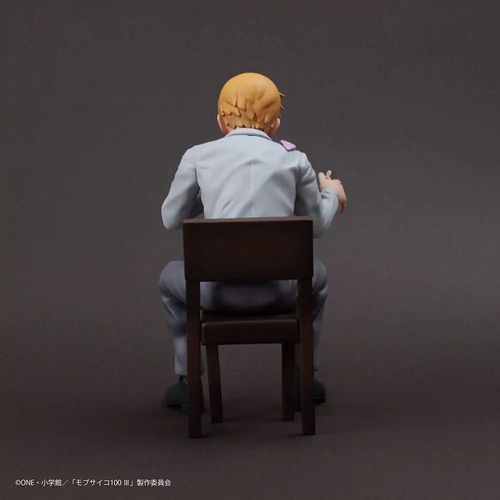 Mob Psycho 100 III x Bunbougu Cafe 2022 Arataka Reigen PVC szobor figura 14 cm termékfotó