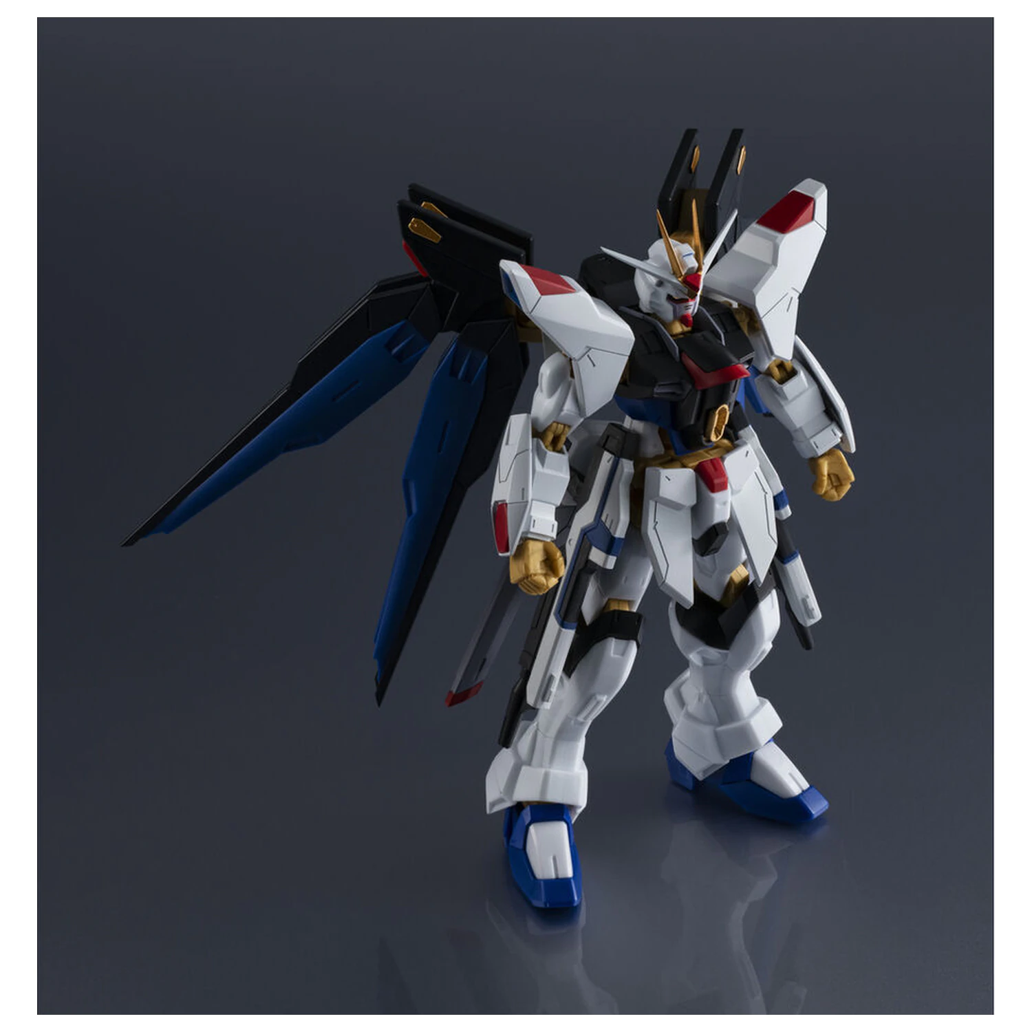 Mobile Suit Gundam SEED Destiny Gundam Universe ZGMF-X20A Strike Freedom Gundam Renewal figura 15cm termékfotó
