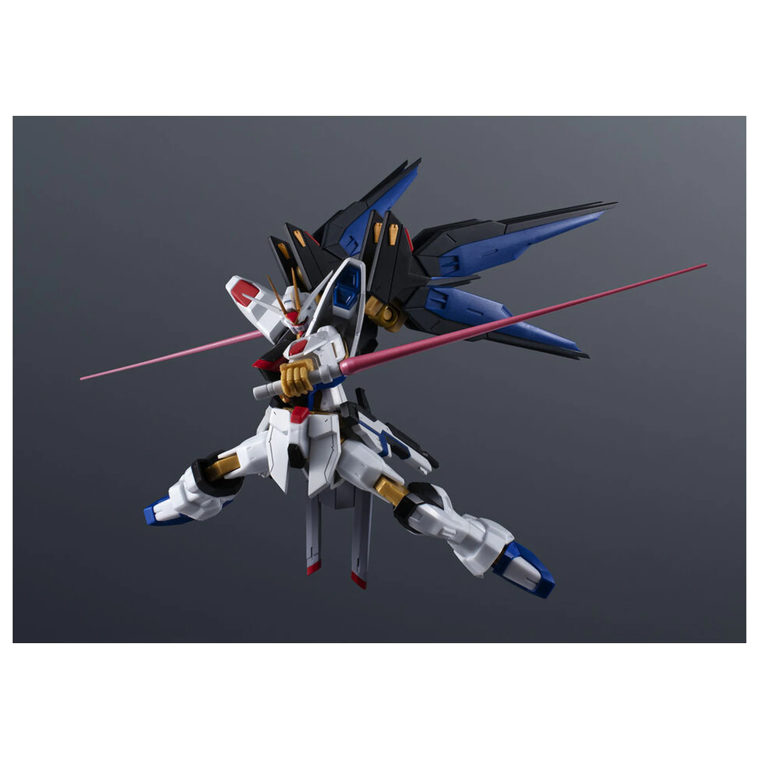 Mobile Suit Gundam SEED Destiny Gundam Universe ZGMF-X20A Strike Freedom Gundam Renewal figura 15cm termékfotó