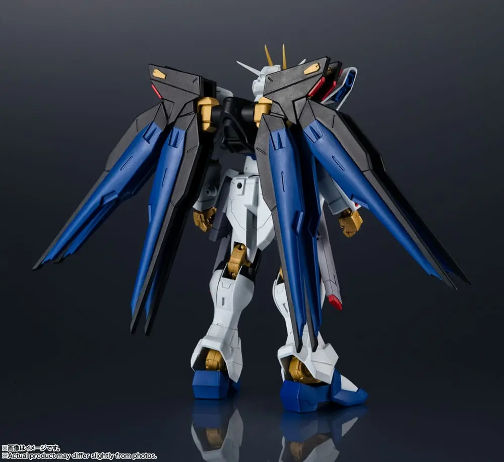 Mobile Suit Gundam SEED Destiny Robot Spirits ZGMF-X20A Strike Freedom Gundam akciófigura 15 cm termékfotó