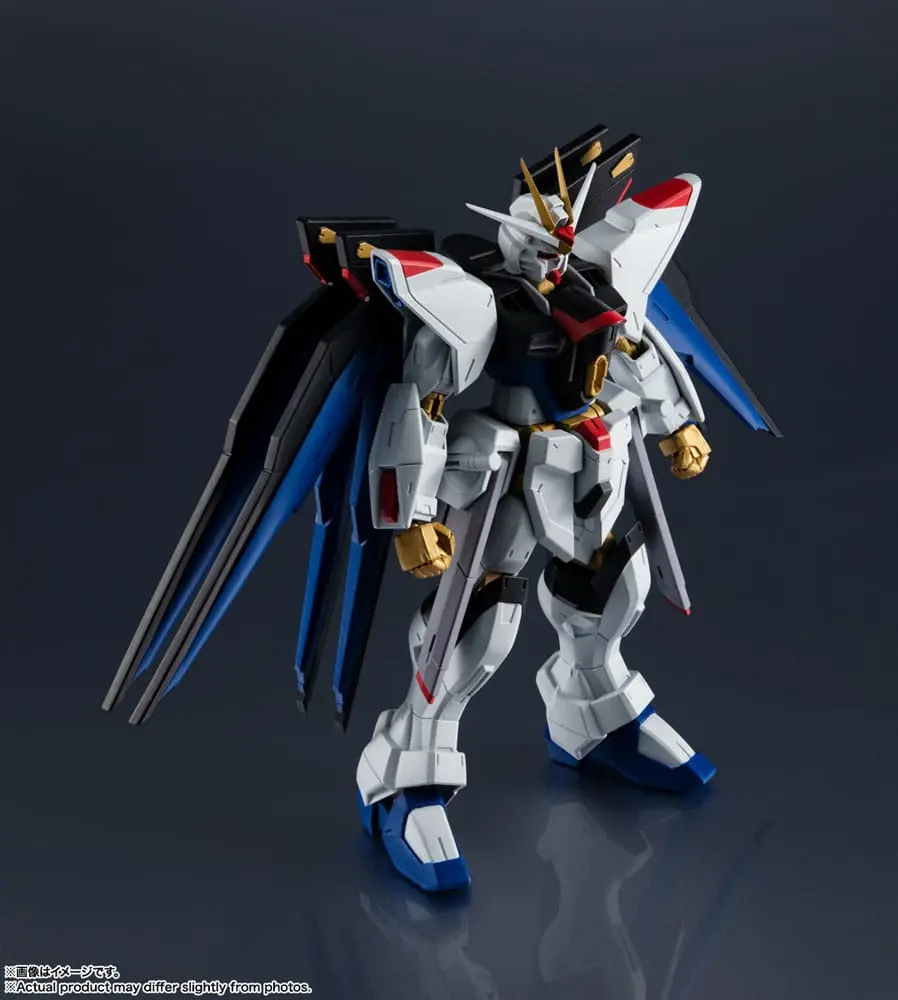 Mobile Suit Gundam SEED Destiny Robot Spirits ZGMF-X20A Strike Freedom Gundam akciófigura 15 cm termékfotó