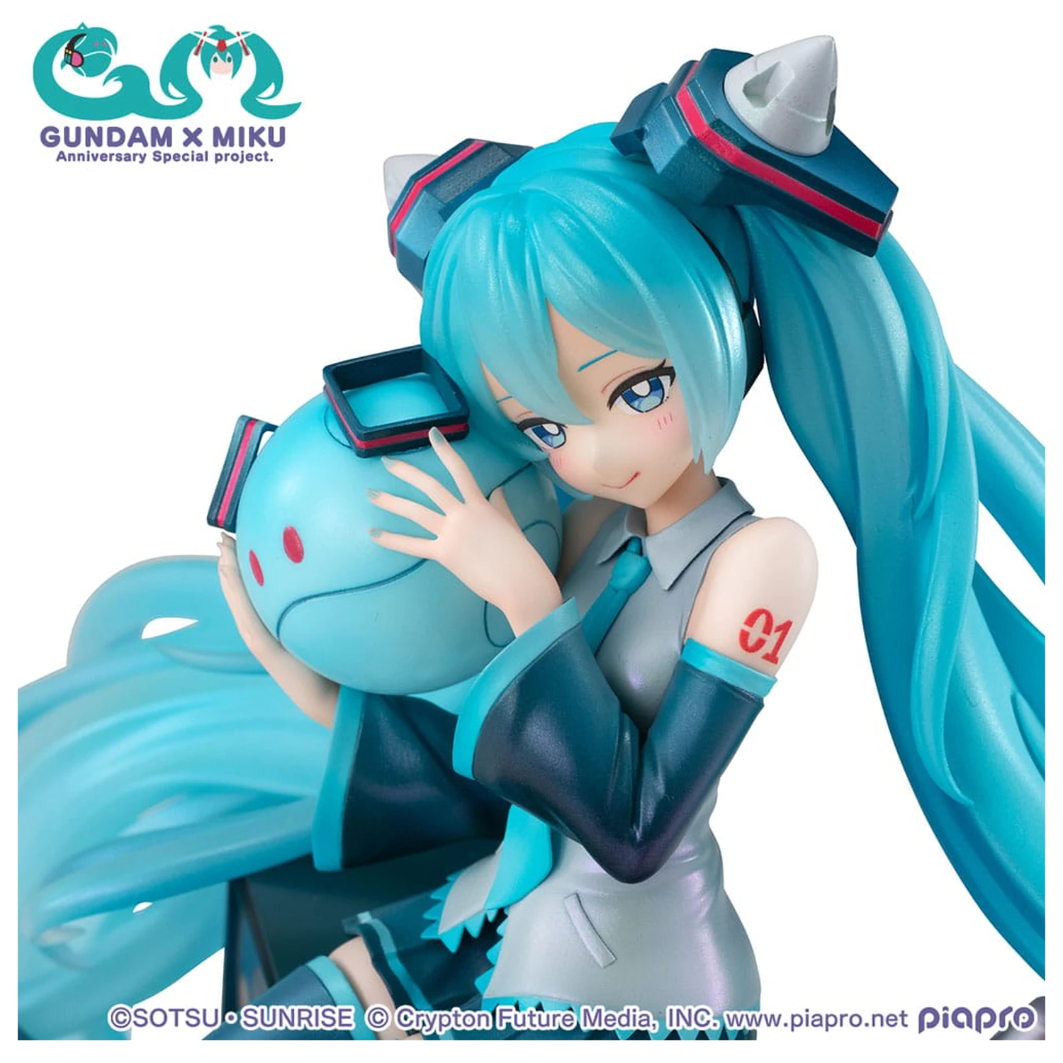 Mobile Suit Gundam x Hatsune Miku Lucrea Hatsune Miku x OO Gundam 45th Anniversary PVC szobor figura 17 cm     termékfotó