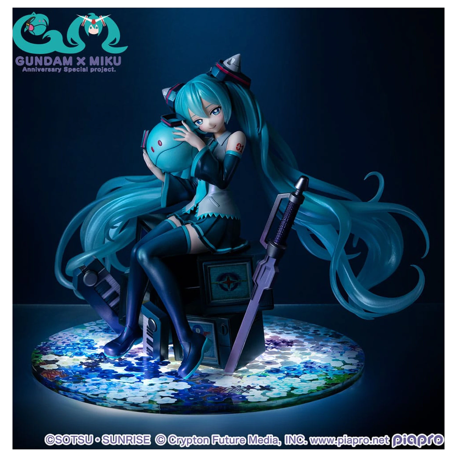 Mobile Suit Gundam x Hatsune Miku Lucrea Hatsune Miku x OO Gundam 45th Anniversary PVC szobor figura 17 cm     termékfotó