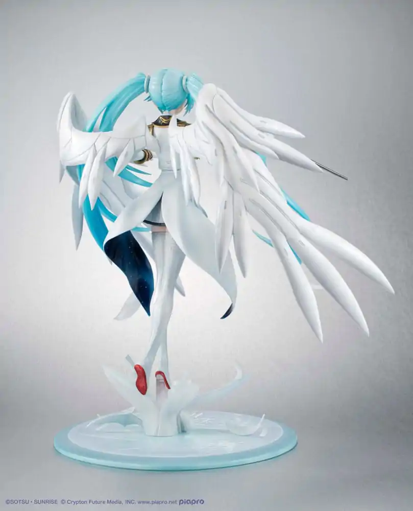 Mobile Suit Gundam x Hatsune Miku Lucrea Hatsune Miku x Wing Gundam Zero EW 45th Anniversary PVC szobor figura 27 cm     termékfotó
