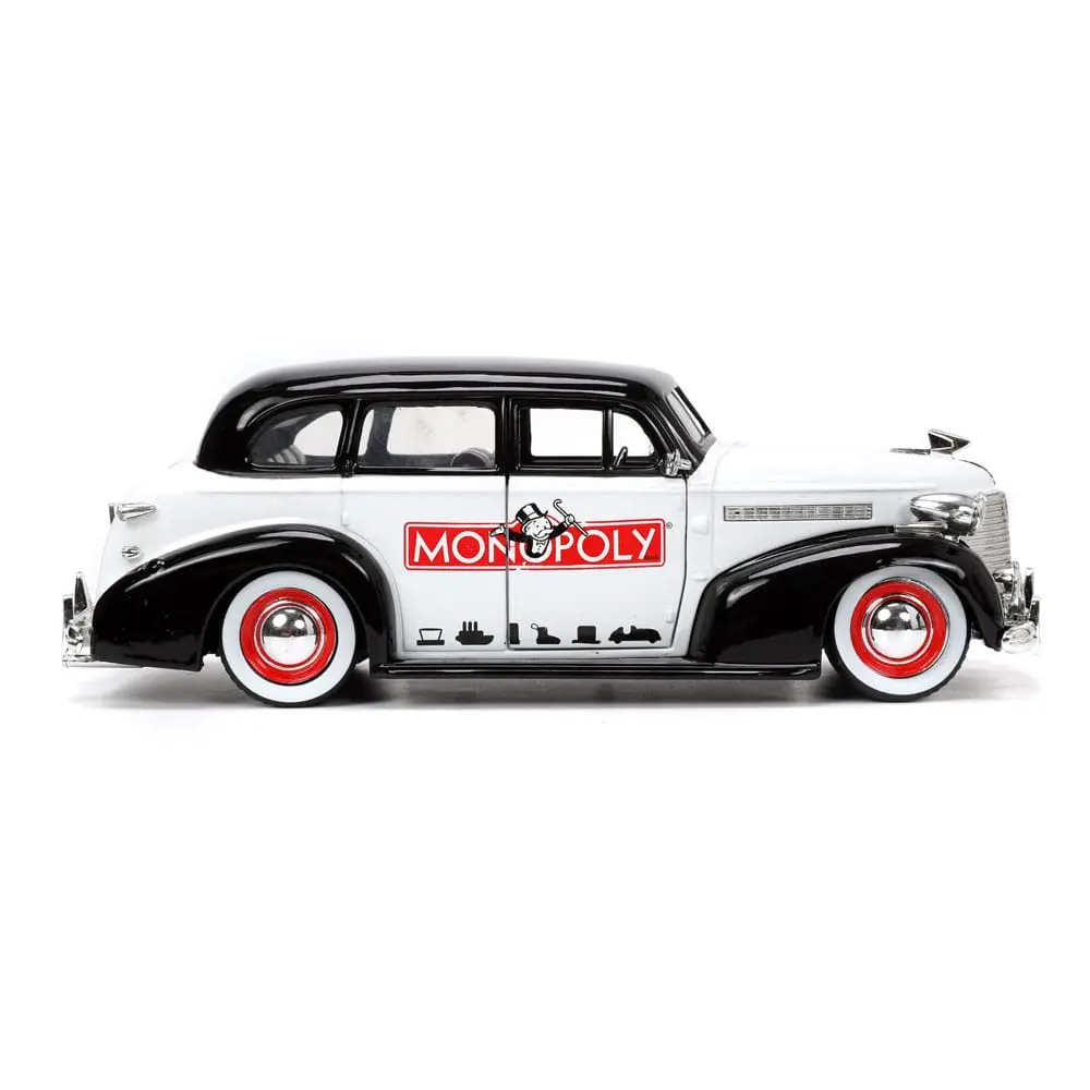 Monopoly Hollywood Rides Diecast Model 1/24 1939 Chevrolet Master Deluxe és Monopoly figura termékfotó