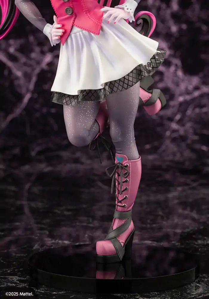 Monster High Bishoujo 1/7 Draculaura PVC szobor figura 26 cm termékfotó