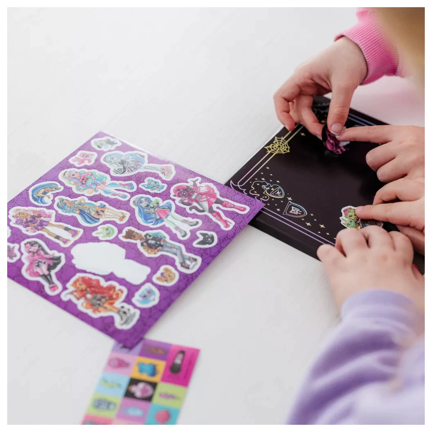 Monster High Dark matrica szett termékfotó