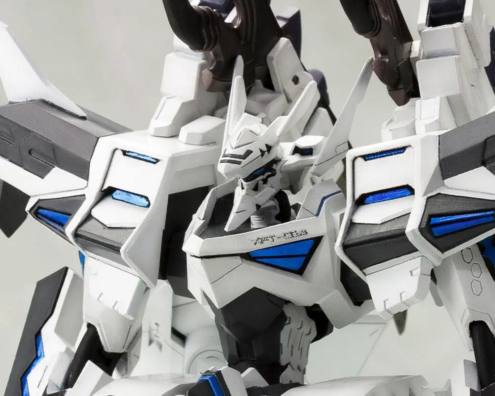 Muv-Luv Alternative 1/144 Shiranui 2nd Phase 2 Yuya Bridges Ki Műanyag modell készlet 14 cm termékfotó