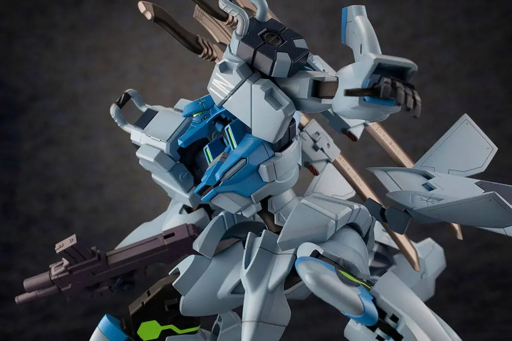 Muv-Luv Alternative Fubuki Műanyag modell készlet 18 cm termékfotó
