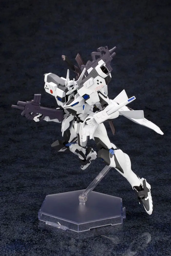Muv-Luv Alternative Total Eclipse Shiranui Second Yuya Bridges KI Ver. 1.5 Műanyag modell készlet 18 cm termékfotó