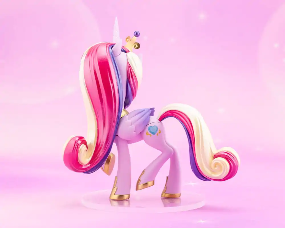 My Little Pony Bishoujo 1/7 Princess Cadance PVC szobor figura 22 cm   termékfotó