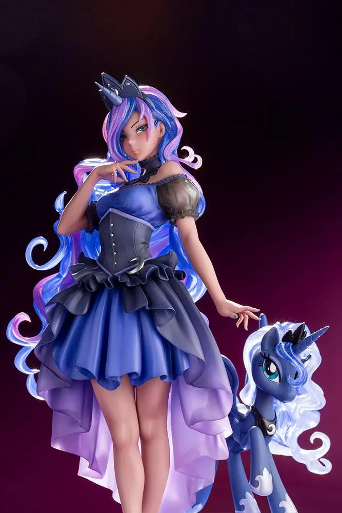 My Little Pony Bishoujo 1/7 Princess Luna PVC szobor figura 23 cm termékfotó