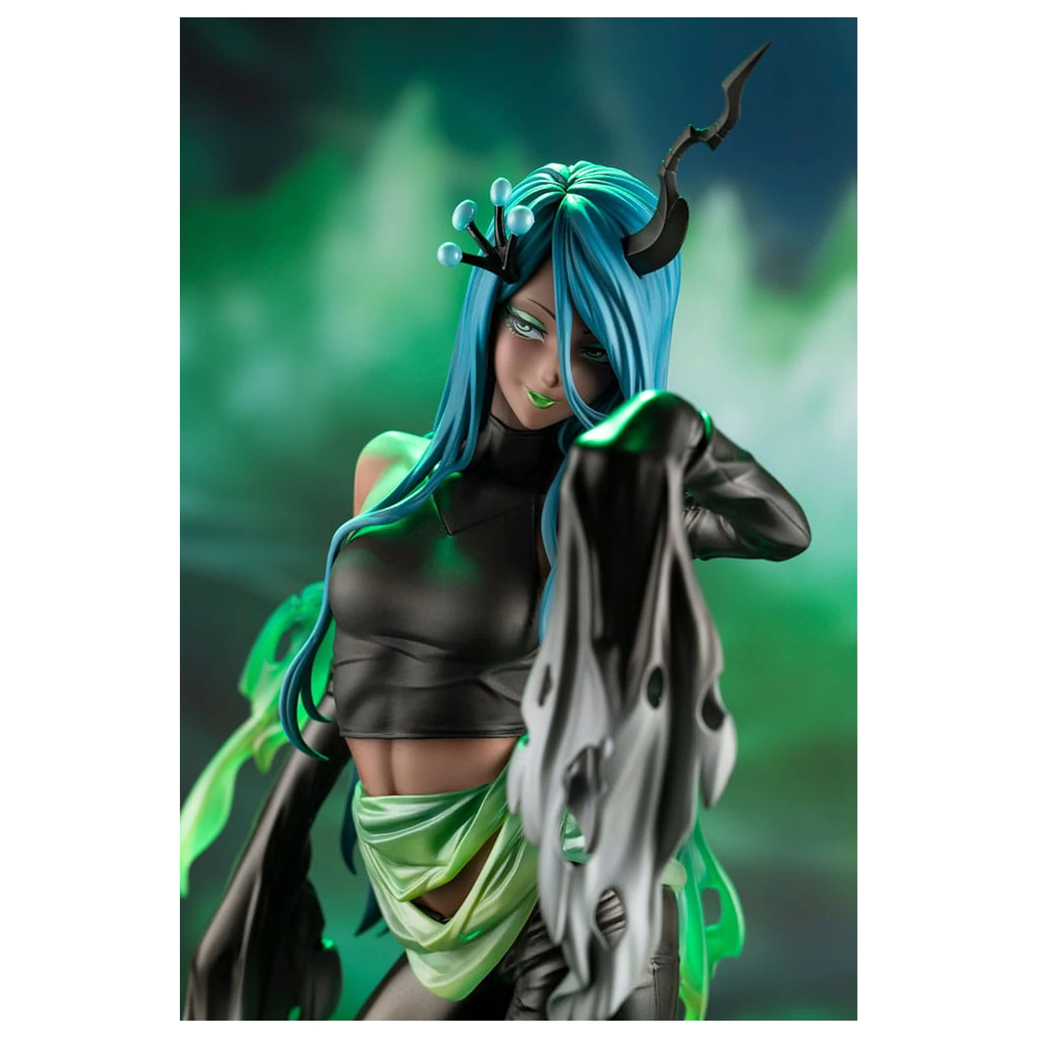My Little Pony Bishoujo 1/7 Queen Chrysalis PVC szobor figura 25 cm   termékfotó