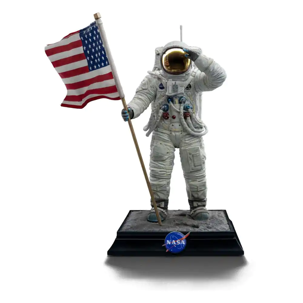 NASA Art Scale Statue 1/10 Apollo 11 Astronaut 23 cm termékfotó