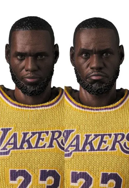 NBA MAF EX LeBron James (LA Lakers) akciófigura 18 cm termékfotó