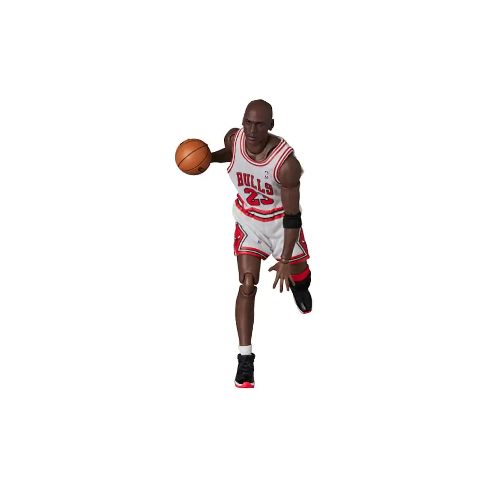 NBA MAFEX Michael Jordan - Chicago Bulls HOME akciófigura 17 cm termékfotó