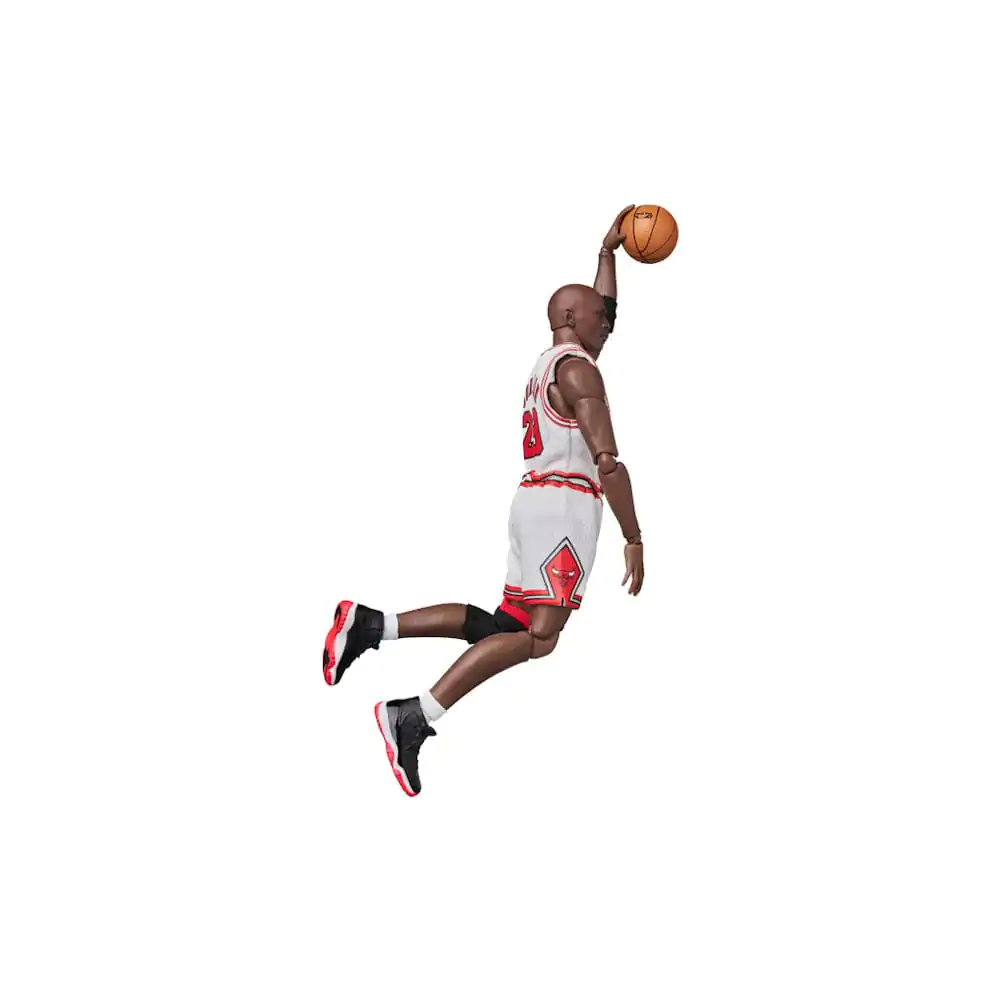 NBA MAFEX Michael Jordan - Chicago Bulls HOME akciófigura 17 cm termékfotó