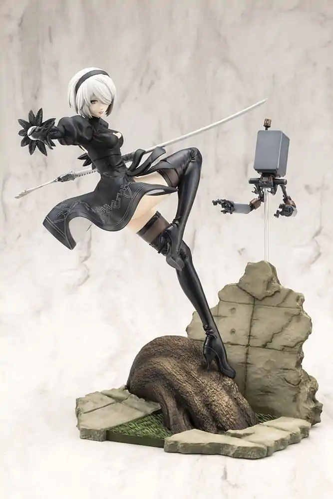 Nier:Automata Ver. 1.1a ARTFX J 1/8 2B szobor figura 24 cm termékfotó