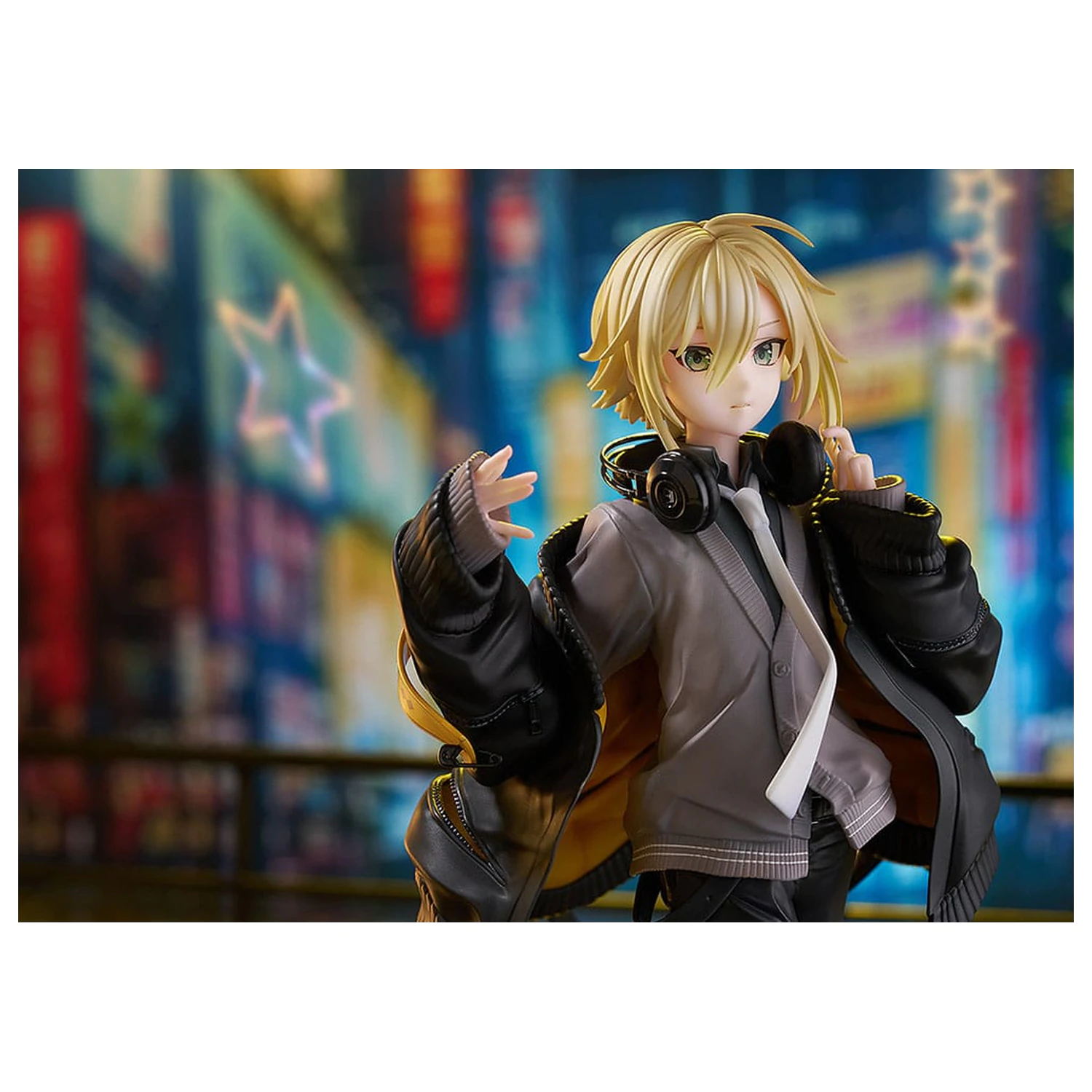 NIJISANJI PVC szobor figura 1/7 Uzuki Kou Illustrated by Kei Mochizuki 25 cm   termékfotó