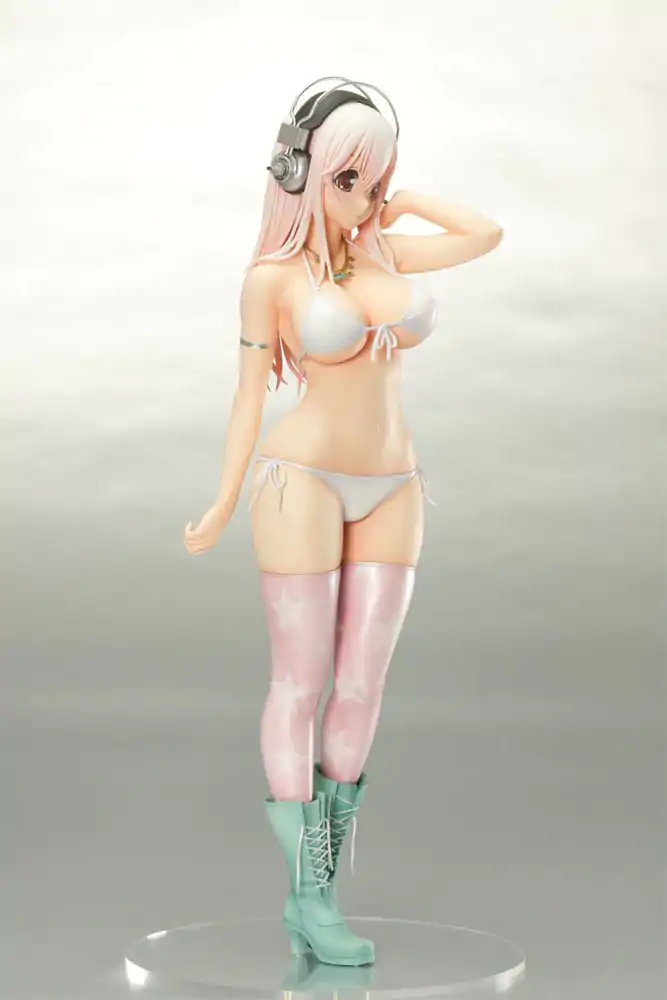 Nitro Super Sonic 1/5 Super Sonico Sonicomi Package Version PVC szobor figura 33 cm (re-run) termékfotó