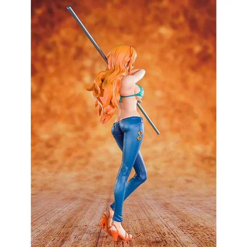 One Piece Betörő Macska Nami figura 12cm termékfotó