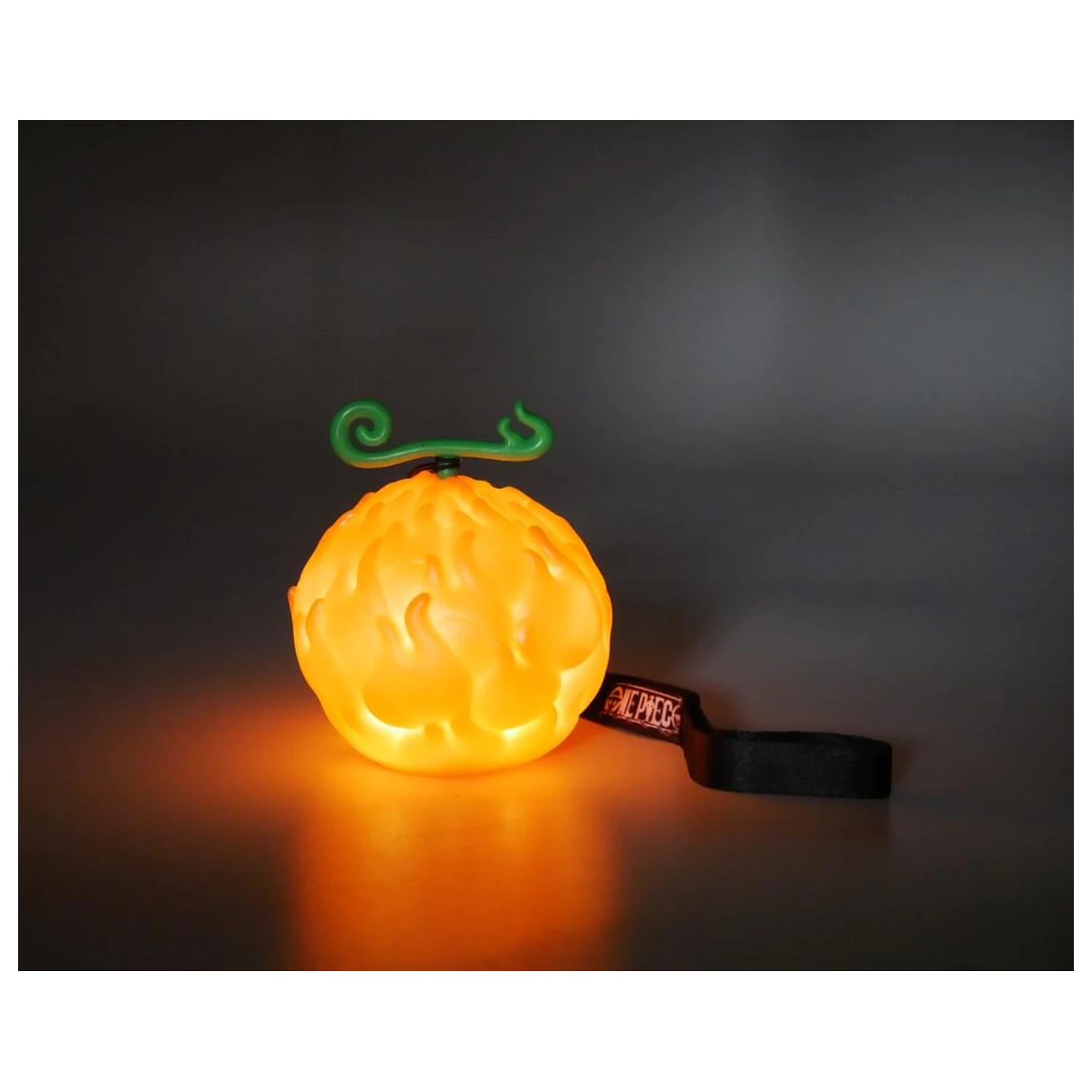 One Piece Flame-Flame Fruit LED lámpa 8 cm termékfotó