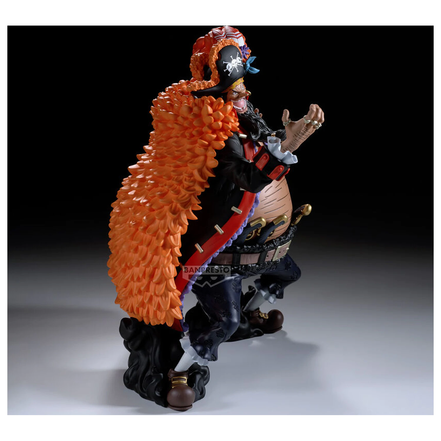 One Piece Grandista Marshall D Teach figura 22cm termékfotó