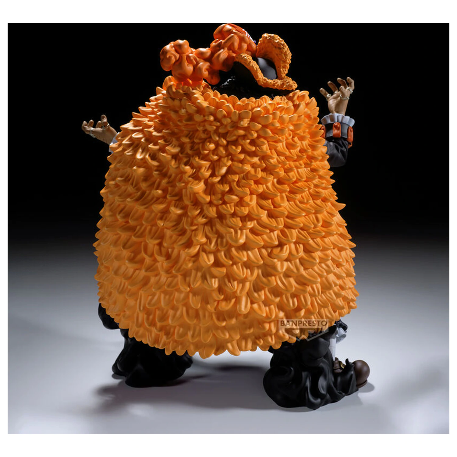 One Piece Grandista Marshall D Teach figura 22cm termékfotó