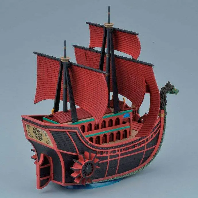 One Piece Kuja Pirates Ship modell készlet 15cm termékfotó