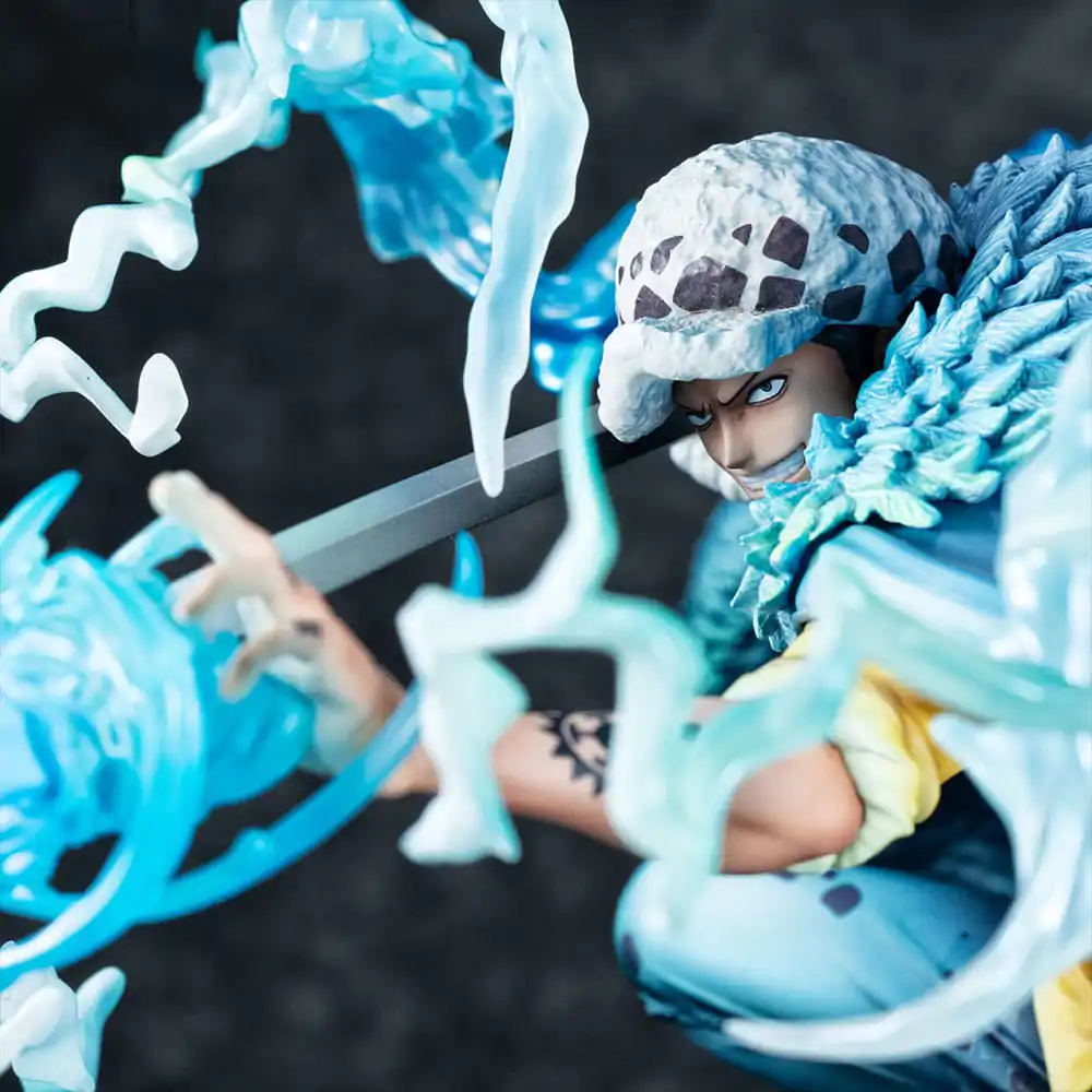 One Piece Portrait Of Pirates WA-MAXIMUM Trafalgar Law The Surgeon of Death Awaken Ver. PVC szobor figura 27 cm termékfotó