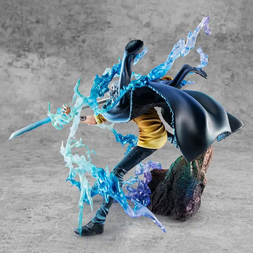 One Piece Portrait Of Pirates WA-MAXIMUM Trafalgar Law The Surgeon of Death Awaken Ver. PVC szobor figura 27 cm termékfotó