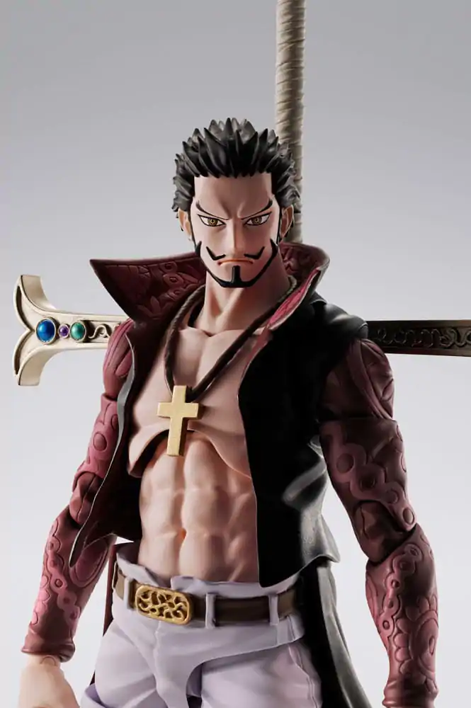 One Piece S.H.Figuarts akciófigura Dracule Mihawk Hawkeye 17 cm    termékfotó