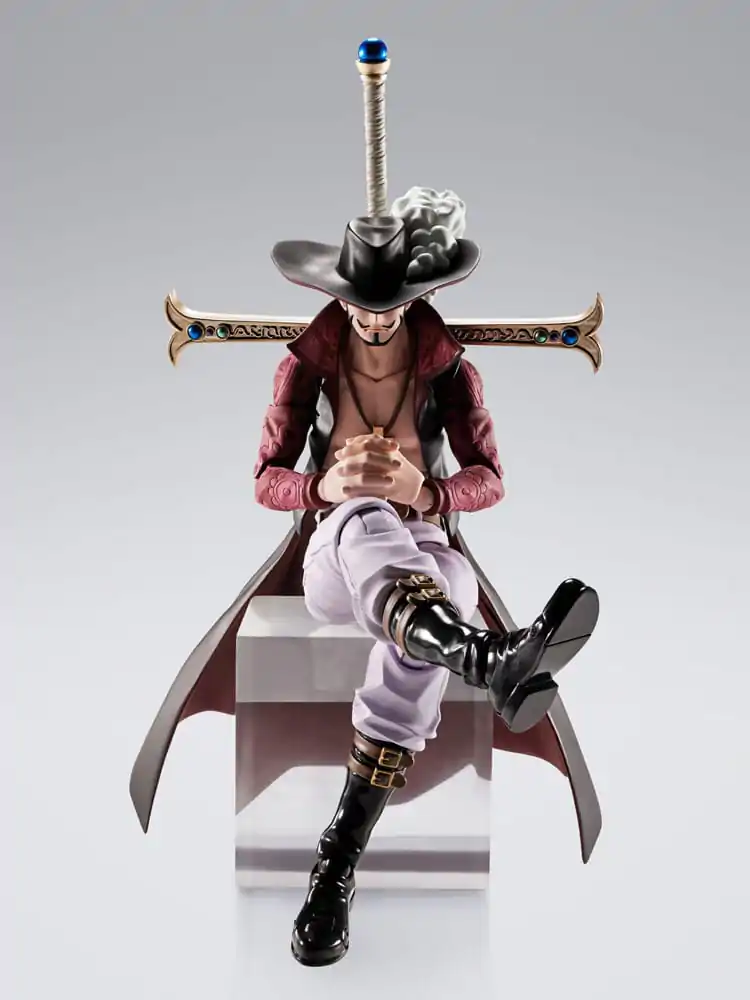 One Piece S.H.Figuarts akciófigura Dracule Mihawk Hawkeye 17 cm    termékfotó