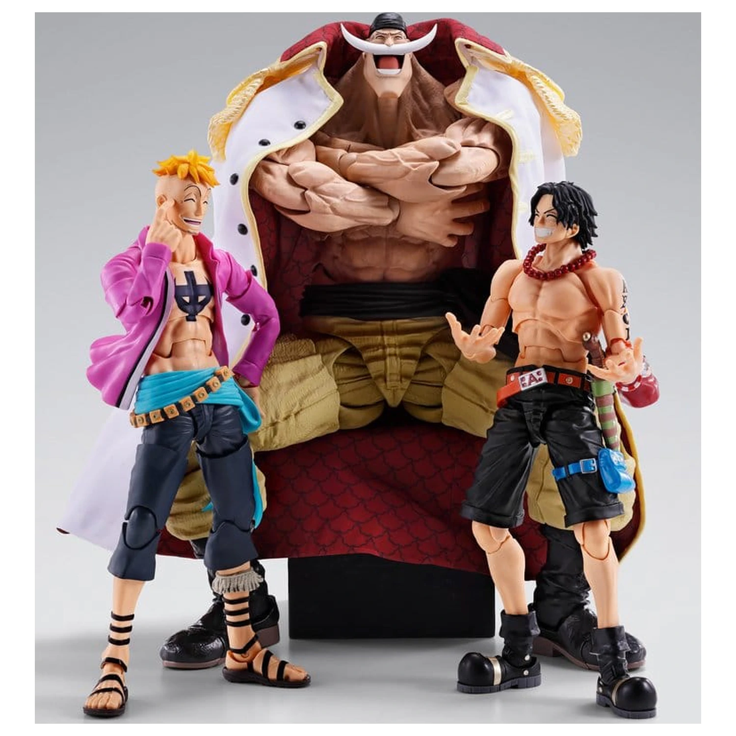 One Piece S.H.Figuarts akciófigura Edward Newgate -Marineford- 25 cm termékfotó