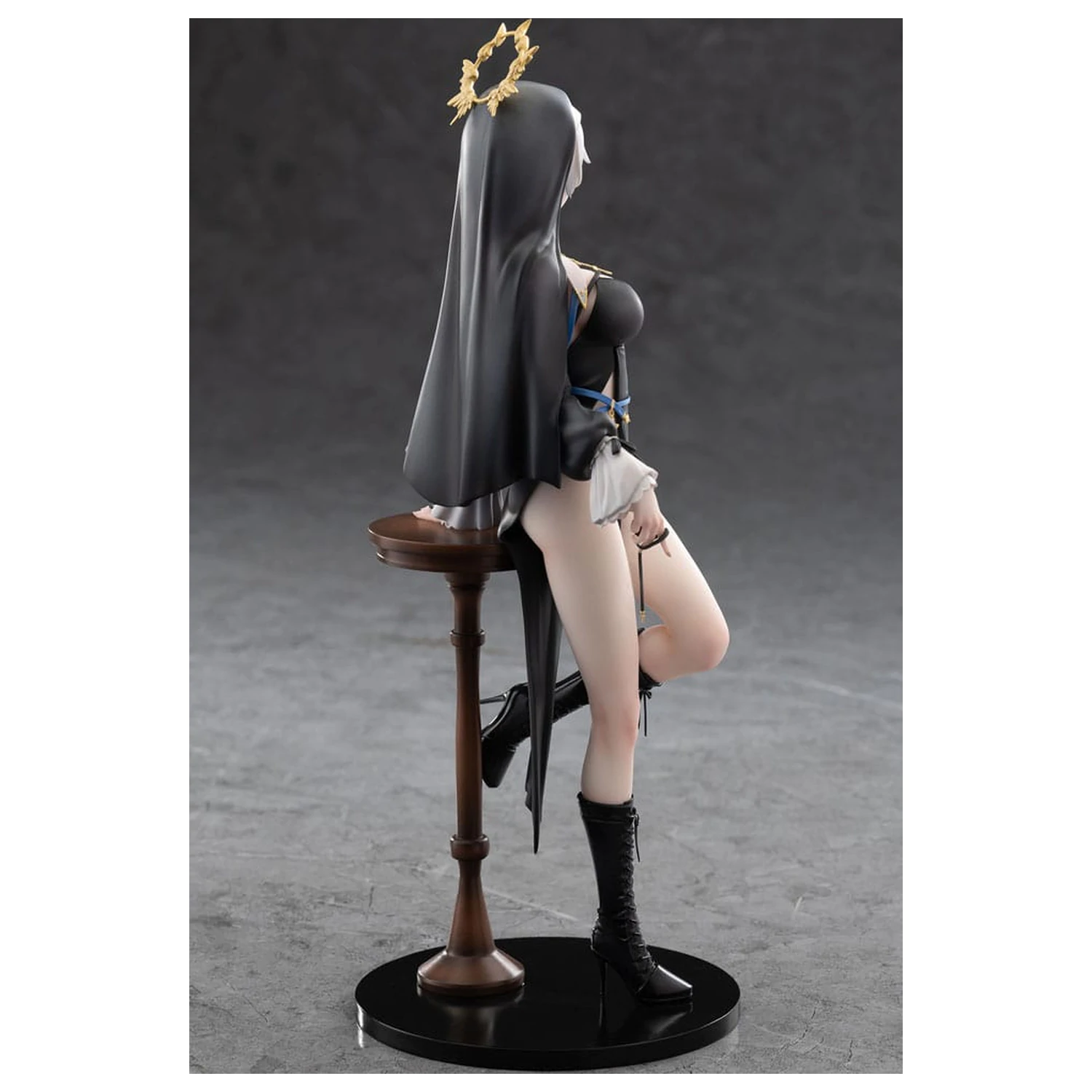 Original Character 1/6 Sister Anastasia Illustrated by Ohisashiburi Deluxe Edition PVC szobor figura 28 cm       termékfotó