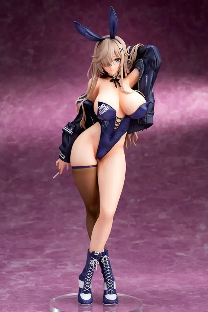 Original Character 1/7 Bad Bunny Illustration by Mataro PVC szobor figura 27 cm termékfotó