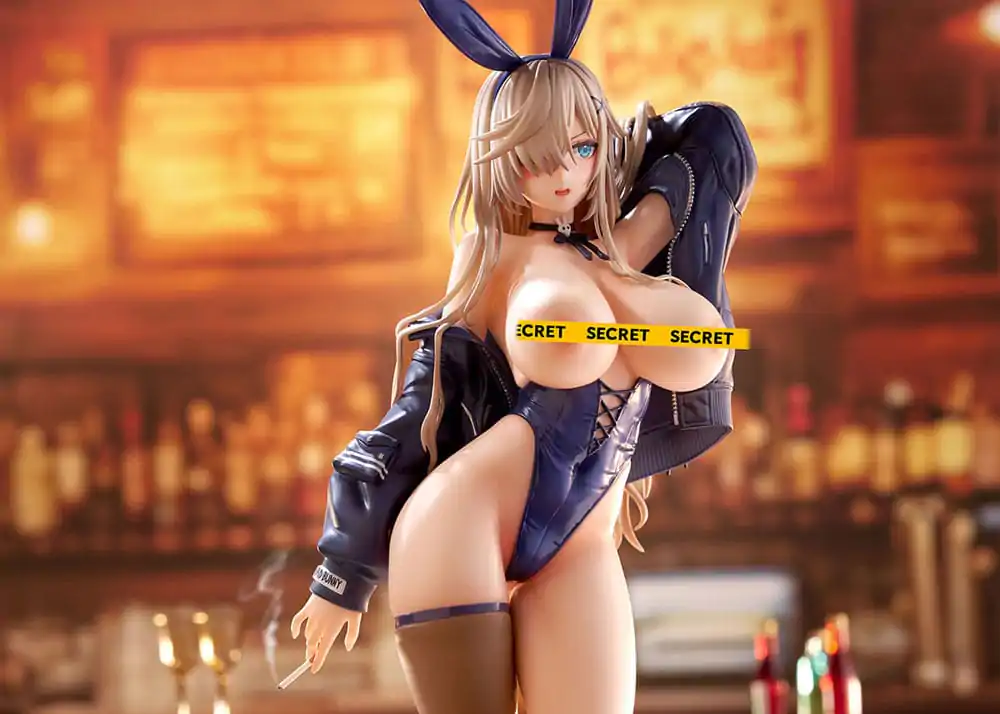 Original Character 1/7 Bad Bunny Illustration by Mataro PVC szobor figura 27 cm termékfotó