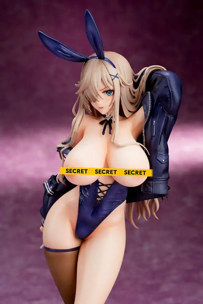 Original Character 1/7 Bad Bunny Illustration by Mataro PVC szobor figura 27 cm termékfotó
