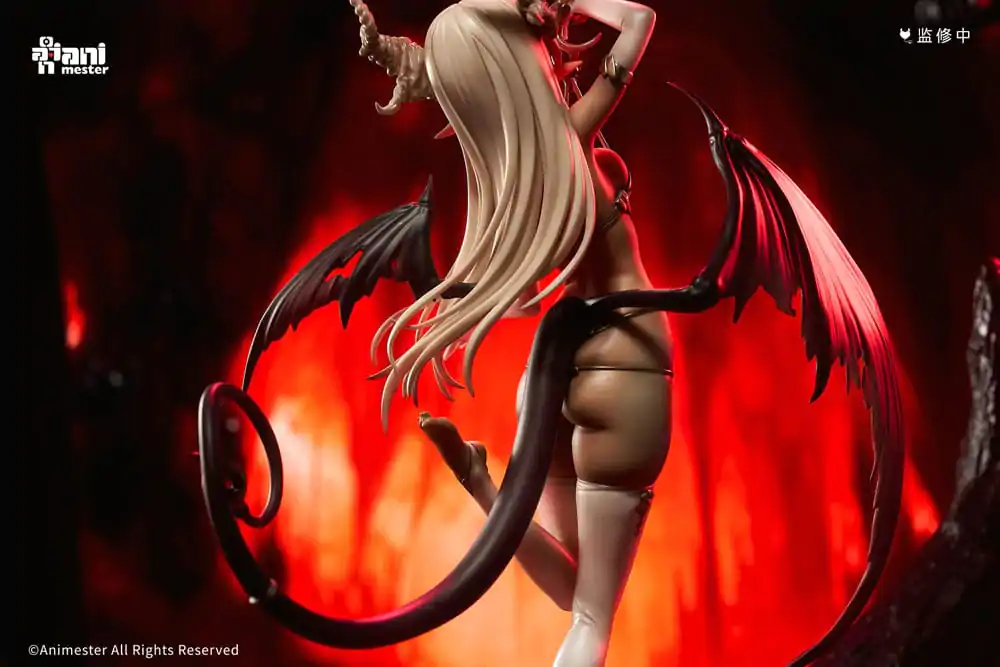 Original Character 1/7 Little Devil MoeMoeKo szobor figura 33 cm termékfotó