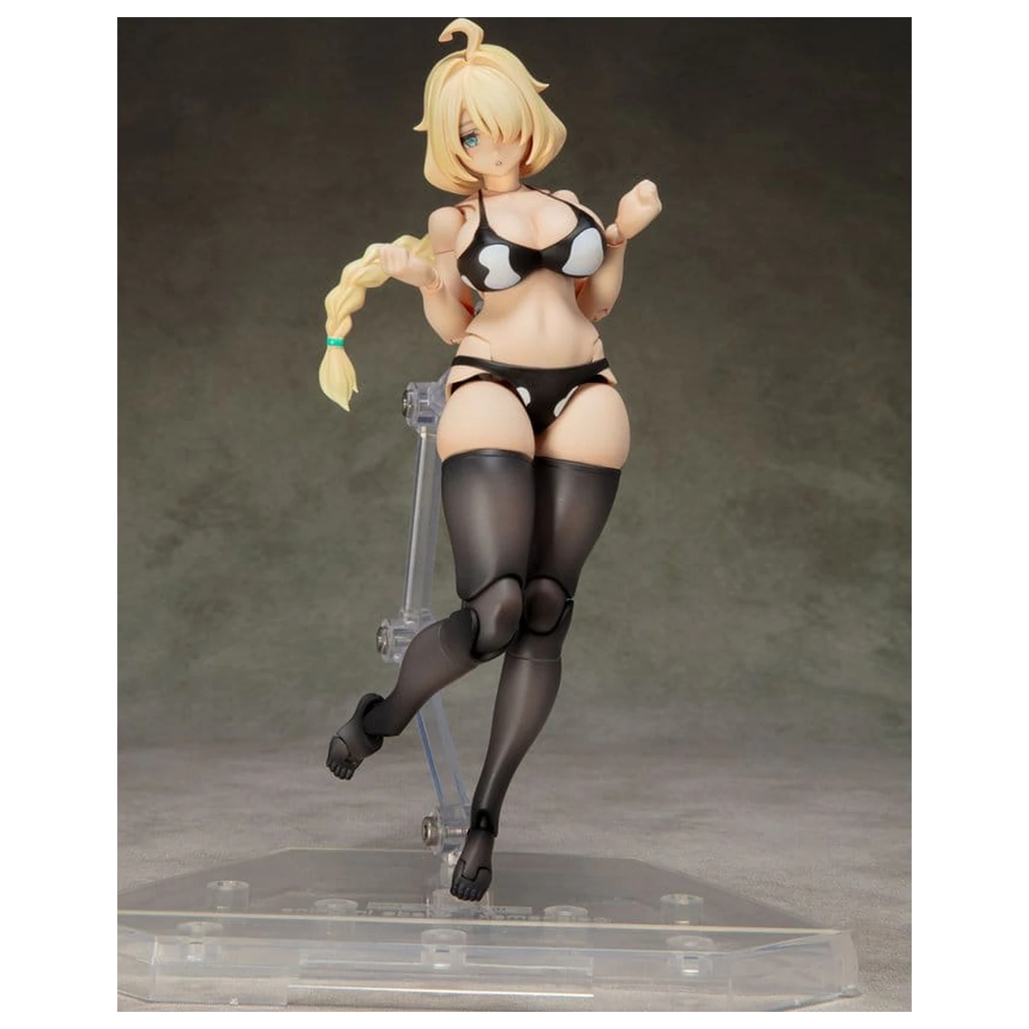 Original Character AlienDress Quatre Műanyag modell készlet 16 cm termékfotó