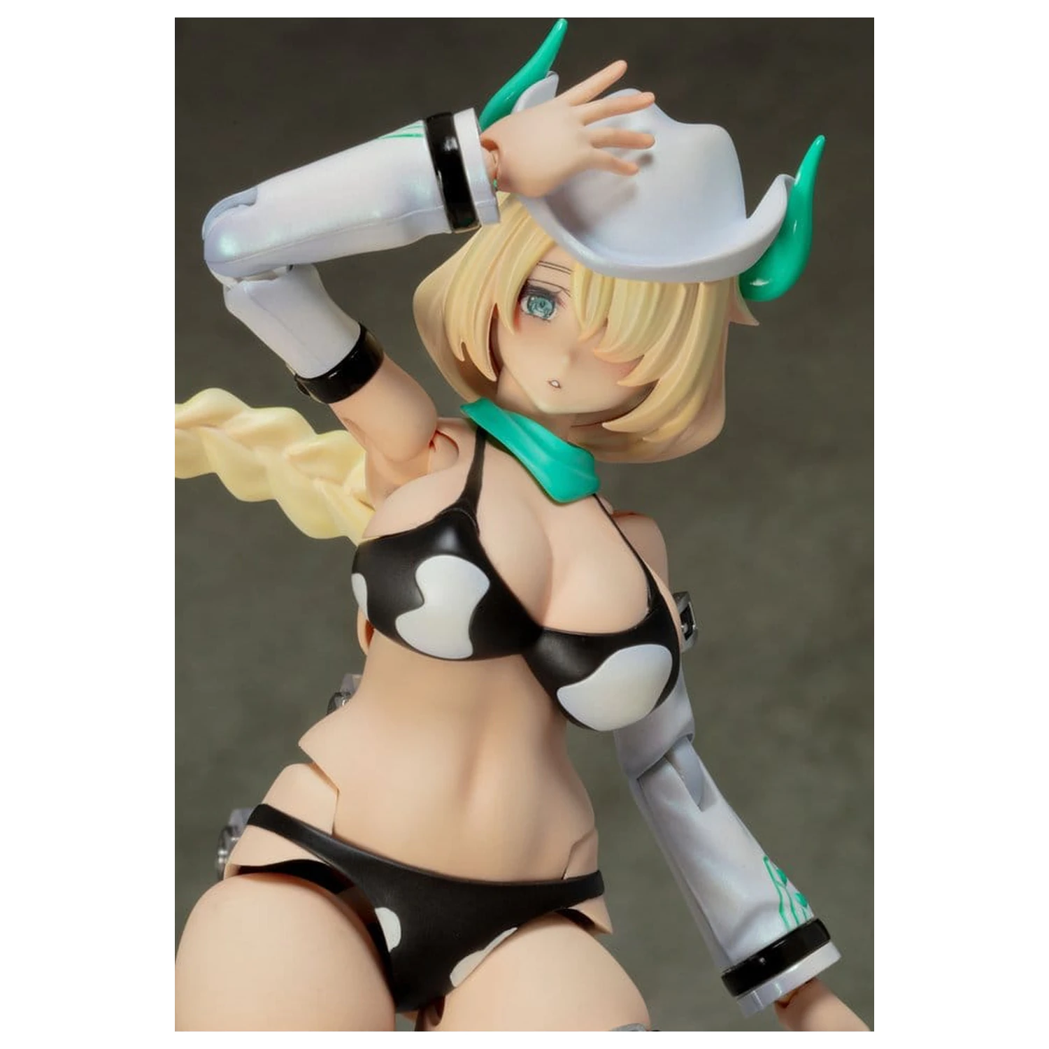 Original Character AlienDress Quatre Műanyag modell készlet 16 cm termékfotó
