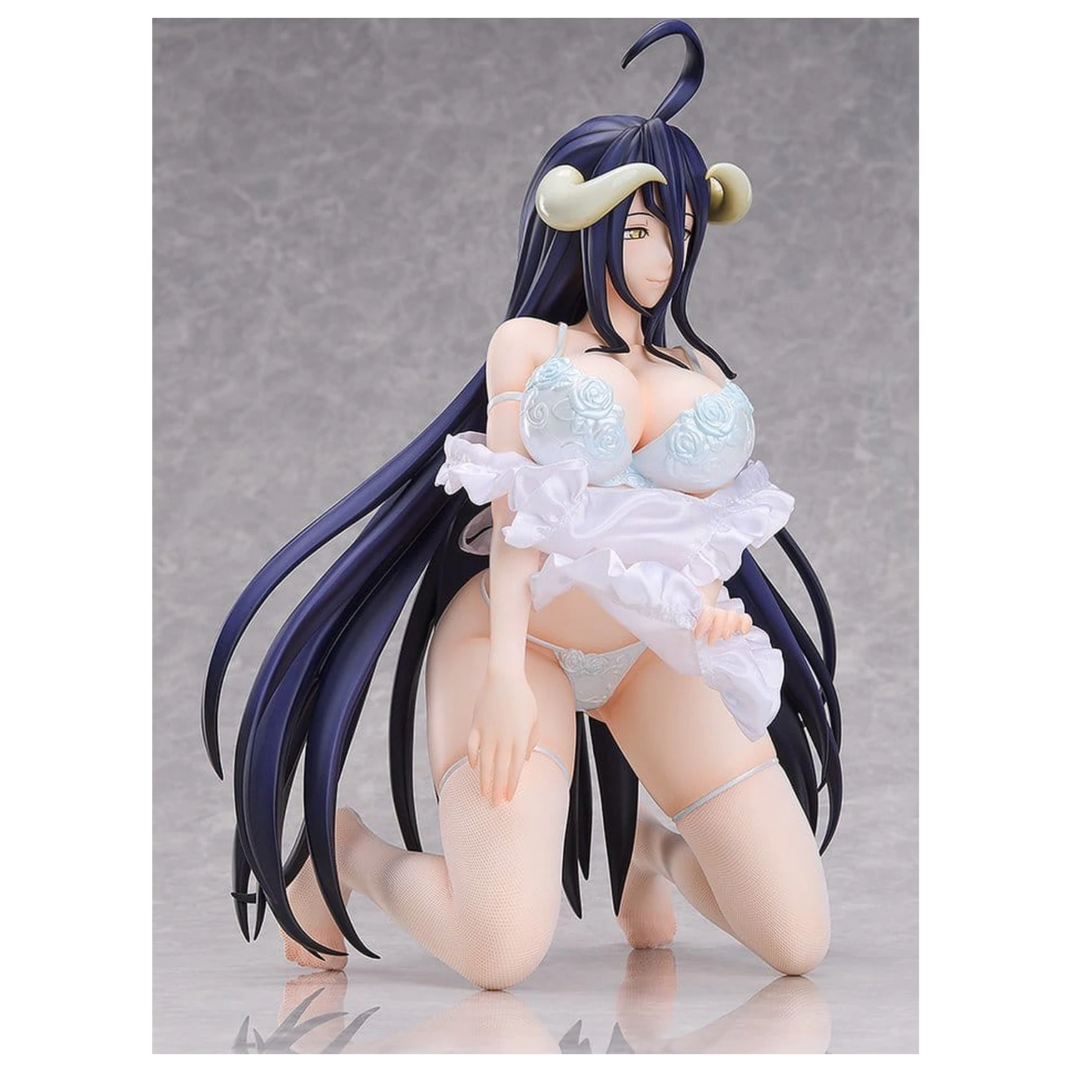 Overlord 1/4 Albedo: Apron Ver. PVC figura 33 cm termékfotó