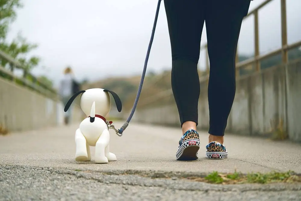 Peanuts Big Vinyl Snoopy figura puha fülekkel SDCC 2020 30 cm termékfotó