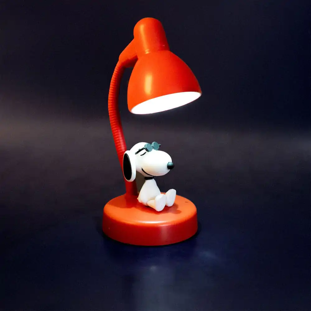 Peanuts Snoopy Mini LED lámpa figurával 11 cm termékfotó