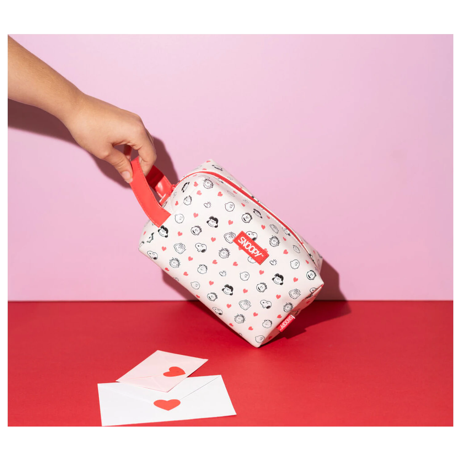 Peanuts Snoopy neszeszer táska termékfotó