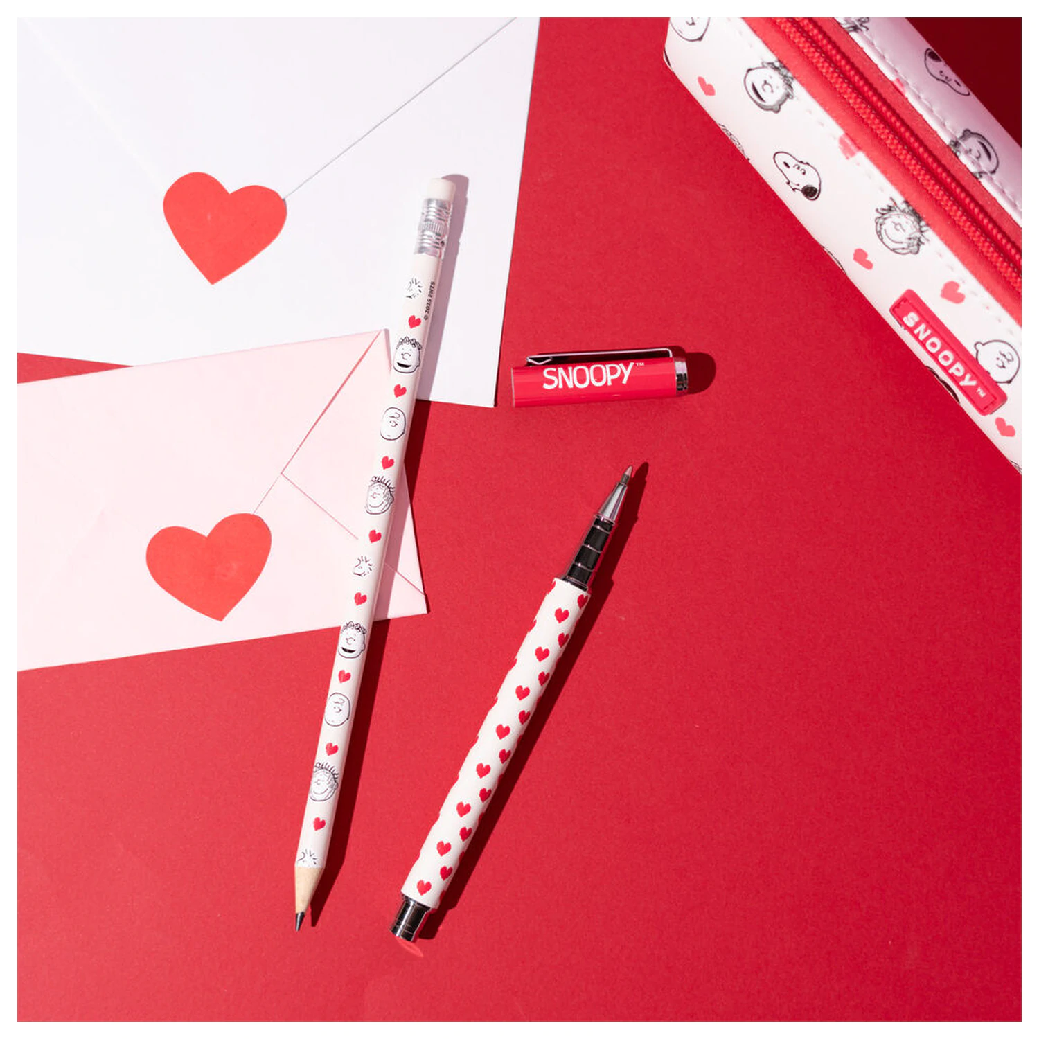 Peanuts Snoopy tolltartó + toll és ceruza termékfotó