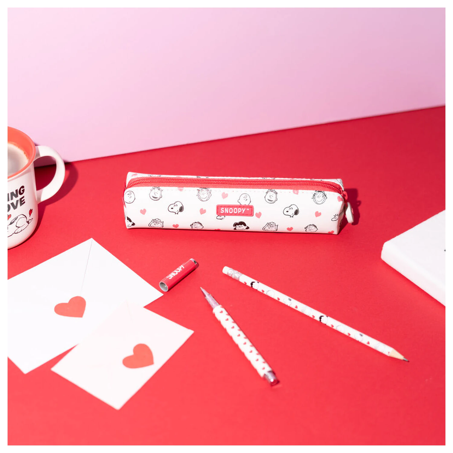 Peanuts Snoopy tolltartó + toll és ceruza termékfotó