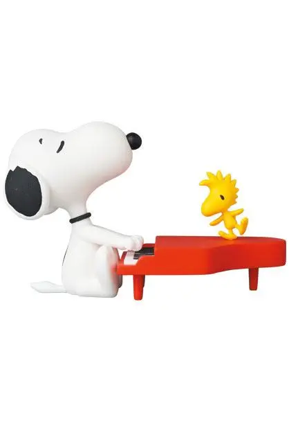Peanuts UDF Series 13 Pianist Snoopy Mini figura 10 cm termékfotó