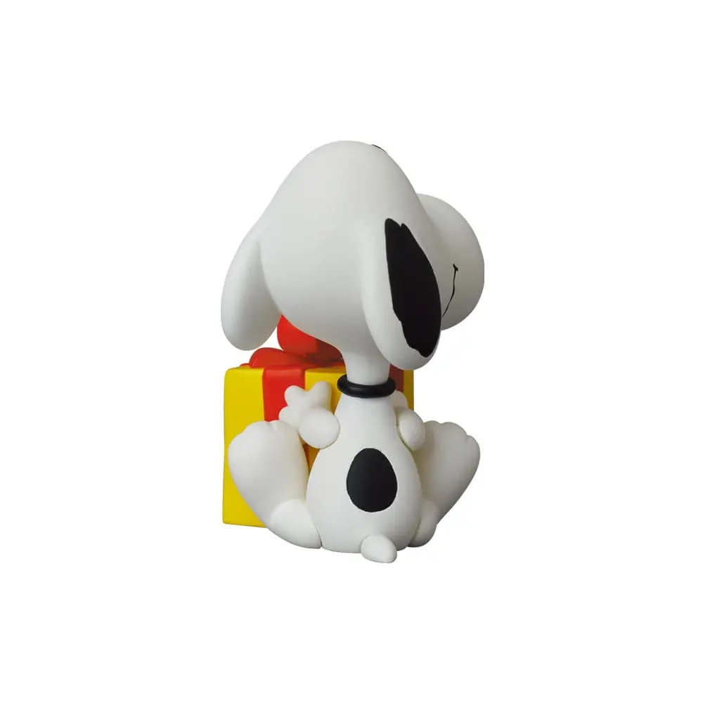 Peanuts UDF Series 15 Gift Snoopy Mini figura 6 cm termékfotó