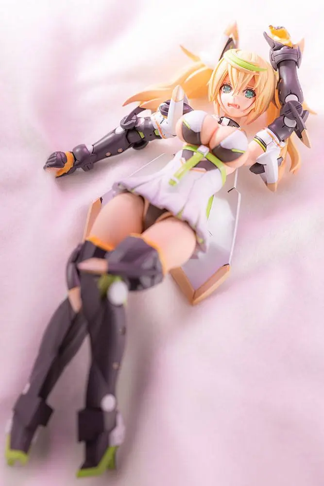 Phantasy Star Online 2 Gene Stellatears Version Plastic modell készlet 16 cm termékfotó